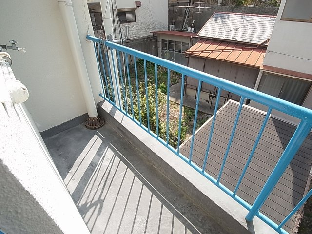 カーサ西山町のバルコニー|日当たりの良いバルコニー