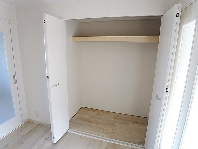 カーサ西山町の収納|収納スペースは各部屋に完備