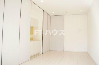 リブリ・ブリッジ 津田沼の居間・リビング
