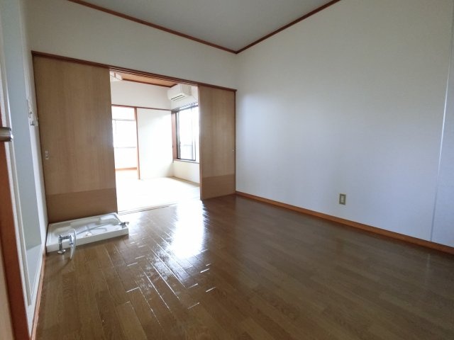 【居間・リビング】