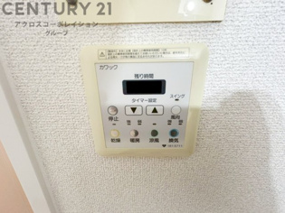 暖房機能があるため、冬場でも温かい浴室で入浴でき、乾燥機能があるため、水気を素早く取り除けます。また、換気機能があるため、湿気を素早く排出してカビや雑菌の発生を防ぐことができます。