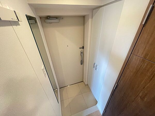 レオーネ南千住の玄関