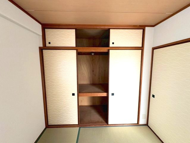 サンロード汐ノ宮の洋室