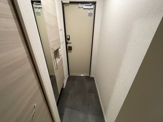 【玄関】
