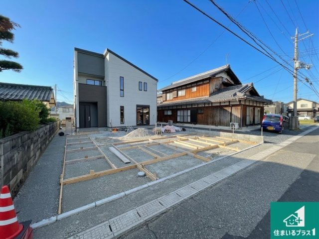 ★12(土)13(日)現地見学可能！★東近江市聖徳町　限定1邸の外観|安心の10年保証！外観を美しく保ち、雨水で汚れを落とします！気になることがありましたら、お気軽にお問い合わせください！