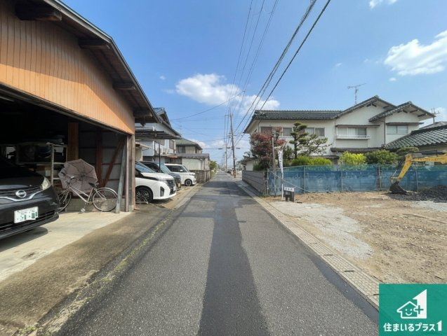 ★5(土)6(日)現地見学可能！★東近江市聖徳町　限定1邸の前面道路含む現地写真|周辺は落ち着いた街並みの住宅地！子育てがしやすい住環境です！まだ未完成ですが、現地でしかわからない事もございます。是非一度ご覧ください。