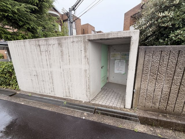 コート春日丘のその他