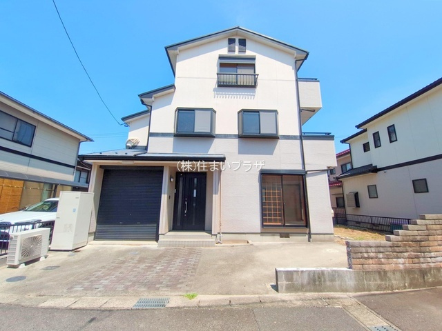 仲介手数料半額）一宮市和光２丁目8-88の中古住宅の前面道路含む現地写真|前面道路含む現地写真です