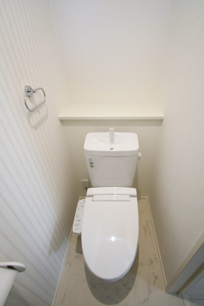 高知市中万々 ① 新築戸建てのトイレ|＊こちらはトイレの類似イメージ画像です。
