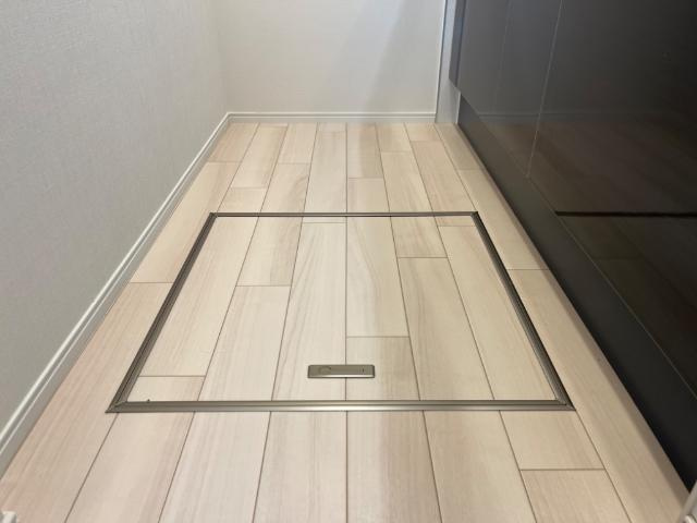 プランドール豊町のキッチン|床下収納