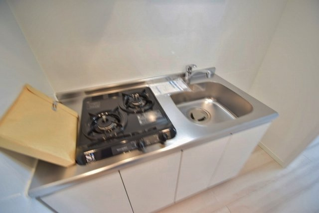 オーキッドレジデンス船橋本町のキッチン|２口ガスシステムキッチン