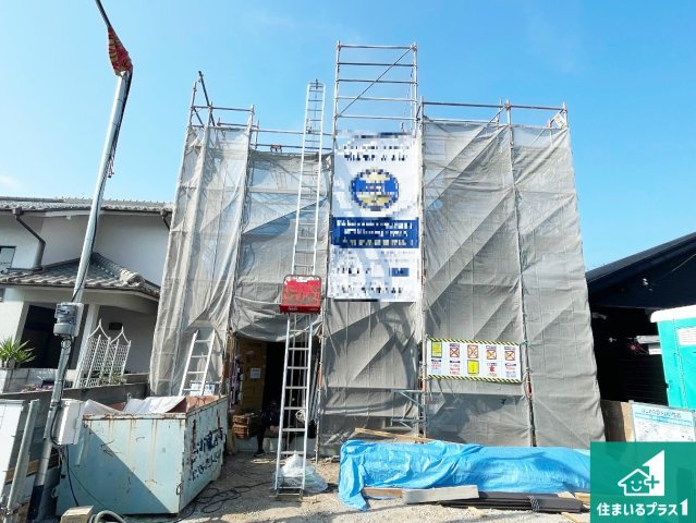 姫路市城東町　新築一戸建ての外観|周辺は落ち着いた街並みの住宅地！子育てがしやすい住環境です！まだ未完成ですが、現地でしかわからない事もございます。是非一度ご覧ください。