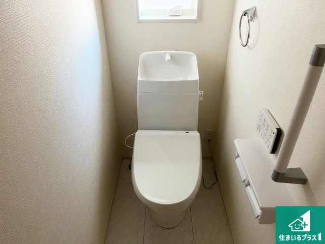 姫路市城東町　新築一戸建ての外観|周辺は落ち着いた街並みの住宅地！子育てがしやすい住環境です！まだ未完成ですが、現地でしかわからない事もございます。是非一度ご覧ください。