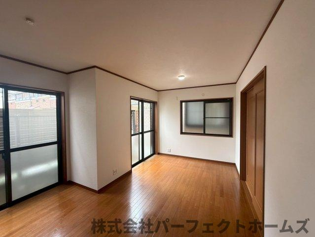 【居間・リビング】の画像