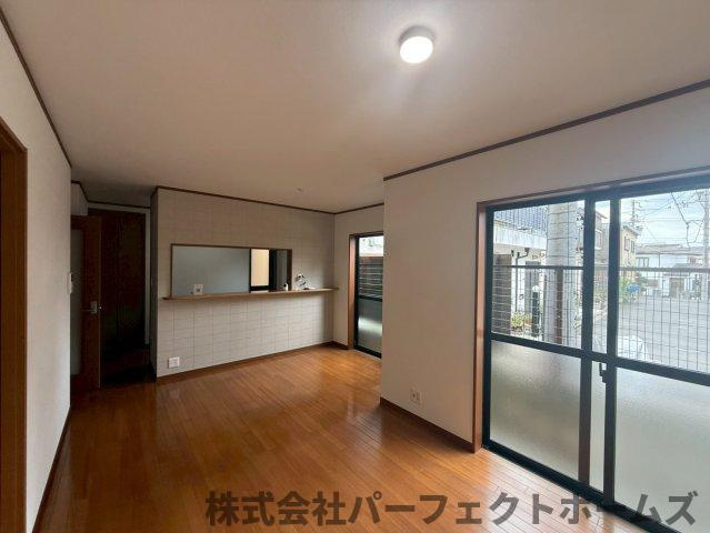 【居間・リビング】の画像