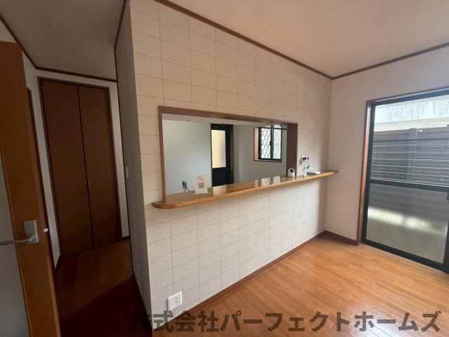【居間・リビング】の画像