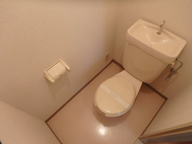 【トイレ】 | ＬＡＰＩＳ　ラピス | トイレです