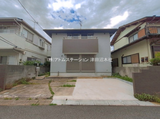 【外観】 | カースペースも十分です。
