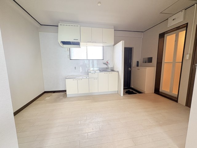 昭島市中神町の賃貸マンション