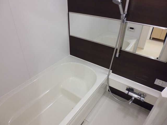 ミロワールの浴室