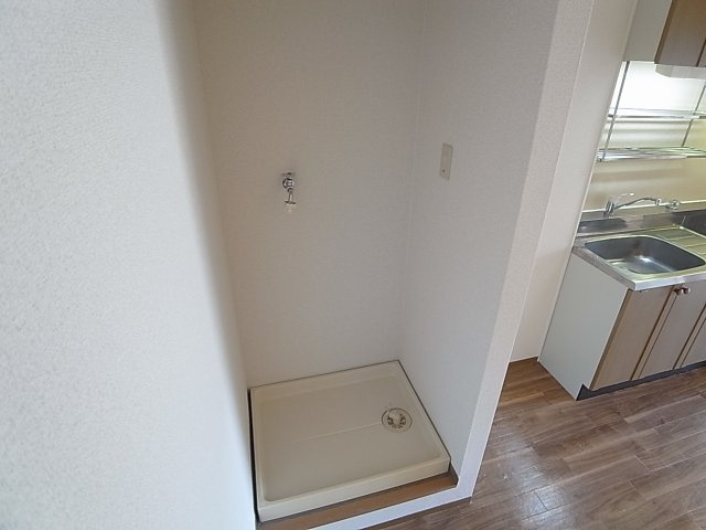 ヒルズ大谷のその他|室内洗濯機置き場を完備してます