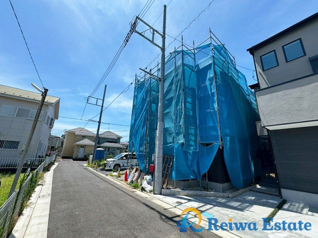 新築戸建　茅ヶ崎市出口町の前面道路含む現地写真