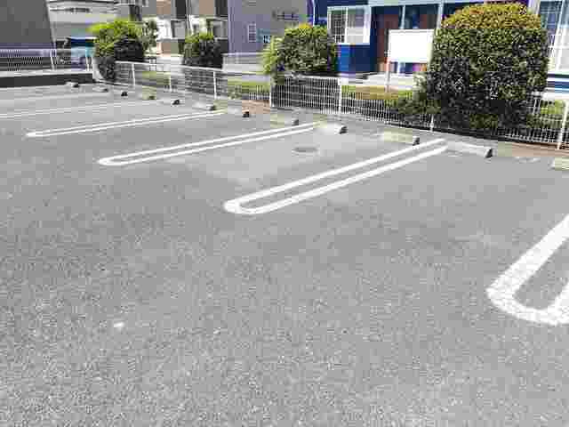 エレガントリブⅢの駐車場|駐車場