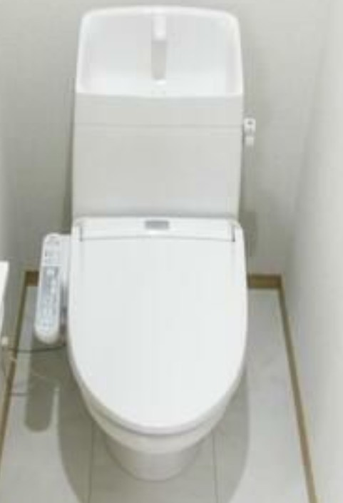 足立区保塚町のアパートのトイレ