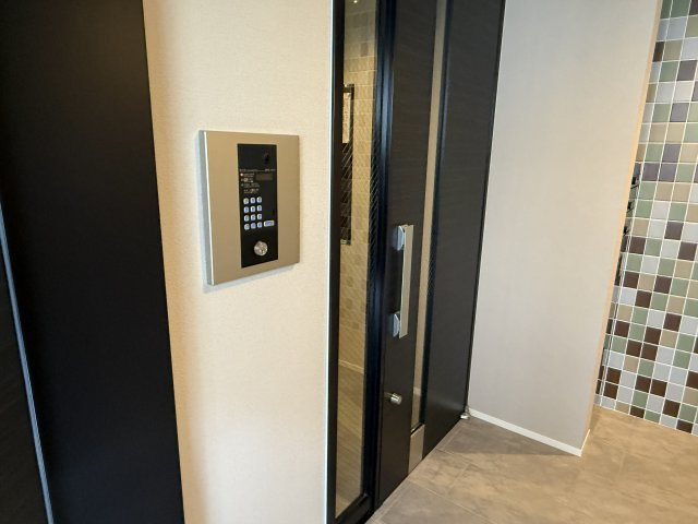 ＭＡＮＳＩＯＮ　ＫＡＺＡＮのエントランス