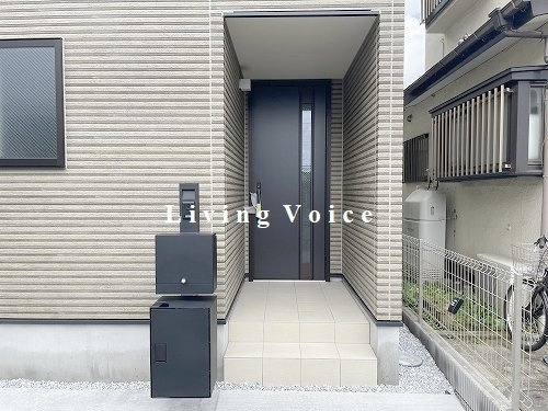 【仲介手数料０円】座間市相模が丘3丁目　新築一戸建ての玄関|【仲介手数料０円】座間市相模が丘3丁目　新築一戸建て