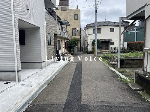 【仲介手数料０円】座間市相模が丘3丁目　新築一戸建ての前面道路含む現地写真|【仲介手数料０円】座間市相模が丘3丁目　新築一戸建て