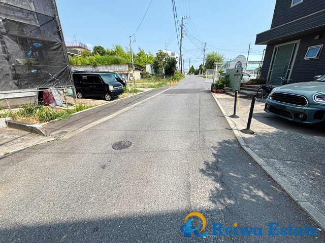 新築戸建　茅ヶ崎市高田1丁目の前面道路含む現地写真