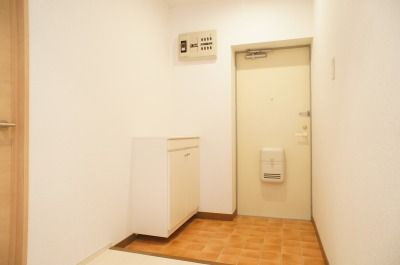 アーバンサクライＣ棟の玄関