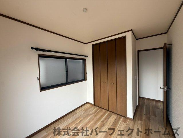 都丘町戸建の洋室|使い勝手のいい洋室です