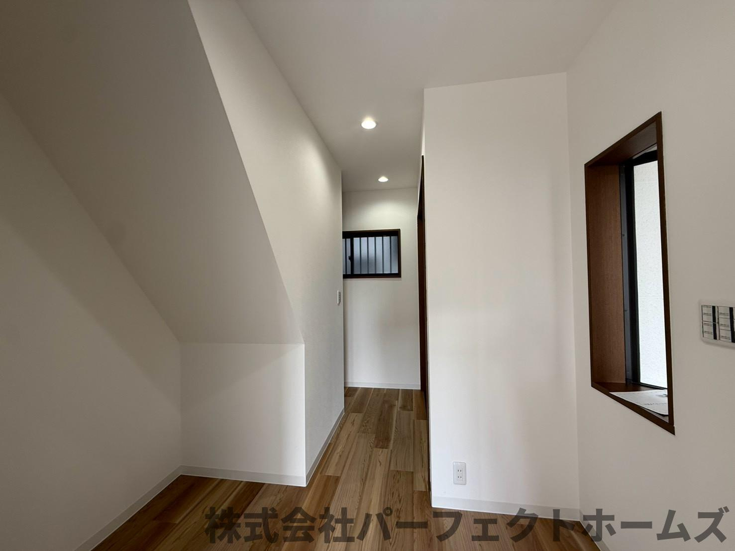 都丘町戸建の内装|明るい室内です