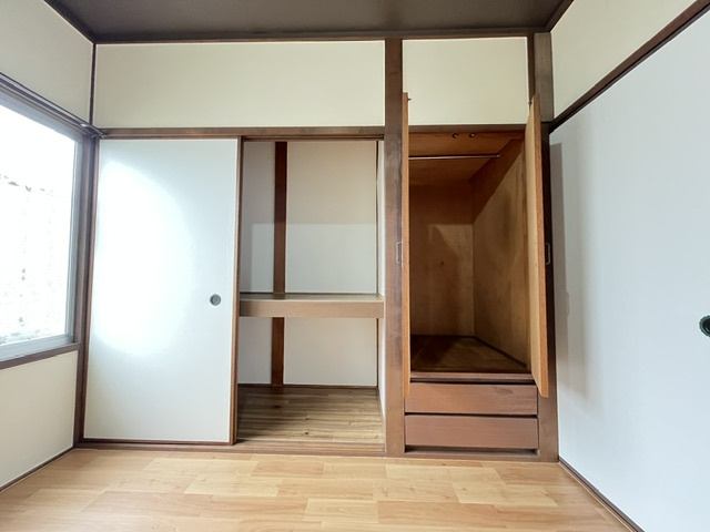 堺市東区石原町貸家の収納