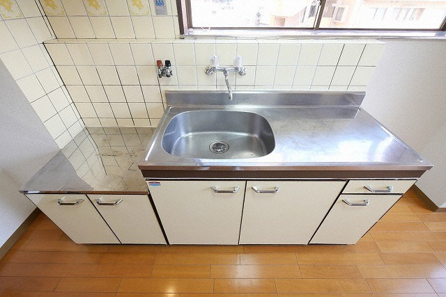 大阪市東成区中本２丁目の賃貸マンションのキッチン