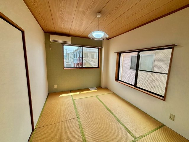 タクミマンションの和室