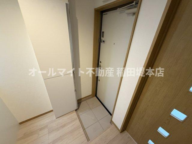 川崎市多摩区南生田７丁目のアパートの玄関