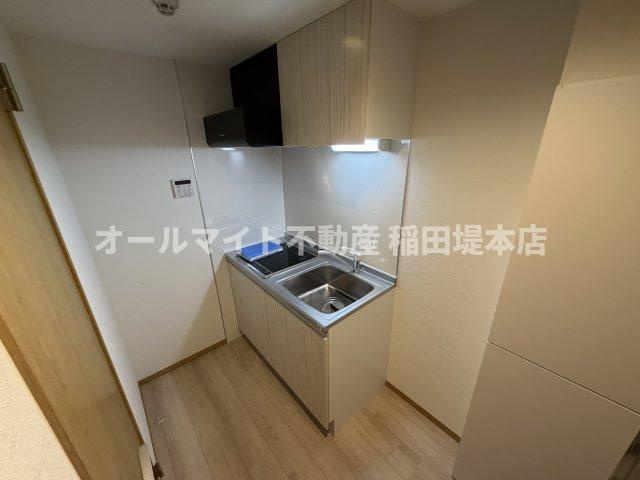 川崎市多摩区南生田７丁目のアパートのキッチン