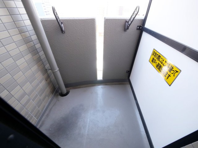 大阪市東成区東小橋１丁目の賃貸マンションのバルコニー