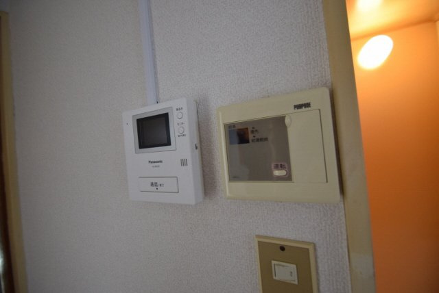 メゾン船橋法典の設備|ＴＶモニターホン付で来客を確認できます。
