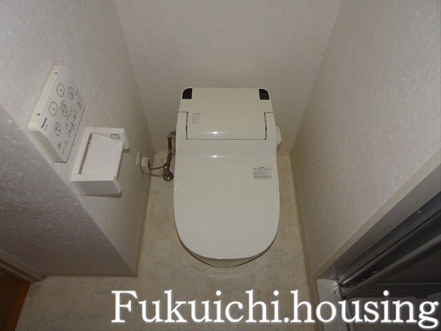 クレイシア世田谷赤堤のトイレ