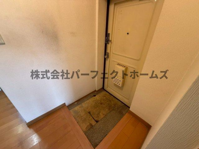 茄子作住宅5号棟の玄関|落ち着いた玄関です