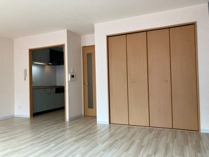 エルロード住吉6号館の居間・リビング|エルロード住吉6号館　外観