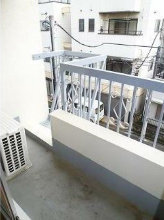 栗山マンションのバルコニー
