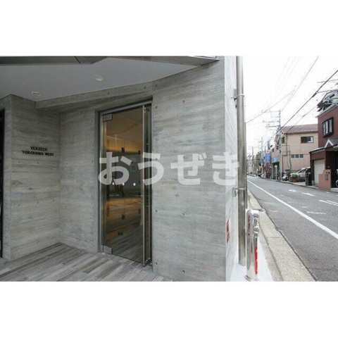 ＶＥＲＸＥＥＤ横濱ＷＥＳＴのエントランス