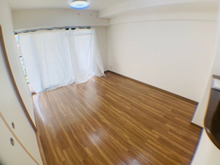 KDXレジデンス夙川ヒルズ4番館の居間