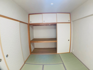 KDXレジデンス夙川ヒルズ4番館の寝室