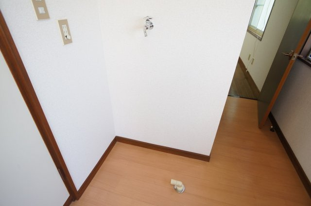 【設備】 | ハウスリバティー | 室内洗濯機置場